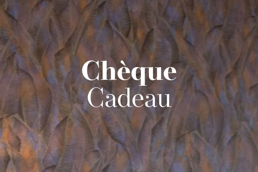 Gros plan sur un bon d'achat utilisé aux Hôtels Oceania